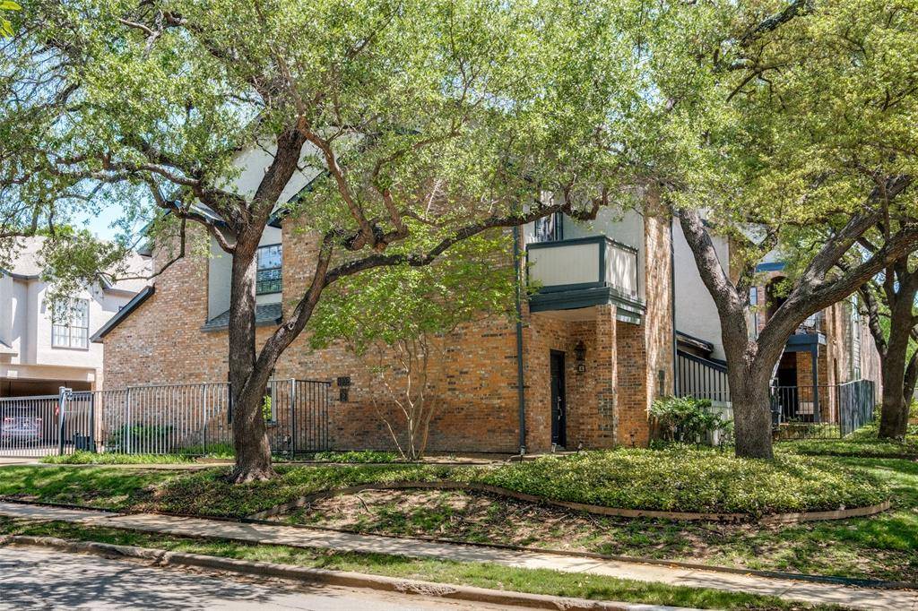 Dallas, TX 75204,4102 Buena Vista Street #3