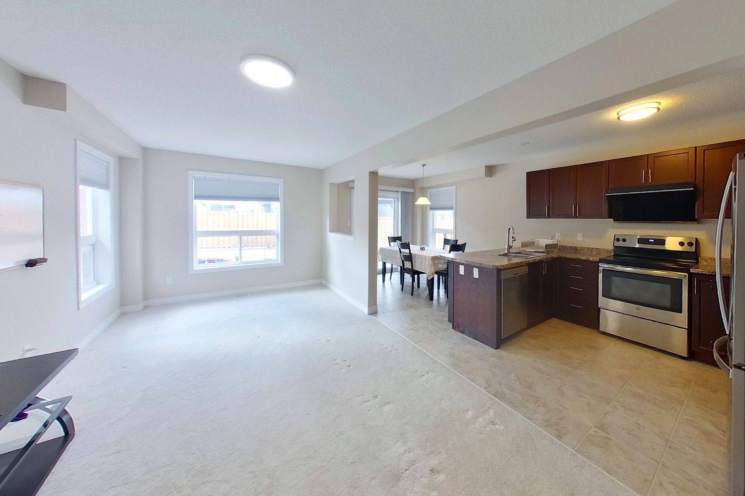London, ON N6G 0G9,910 Reeves AVE #1
