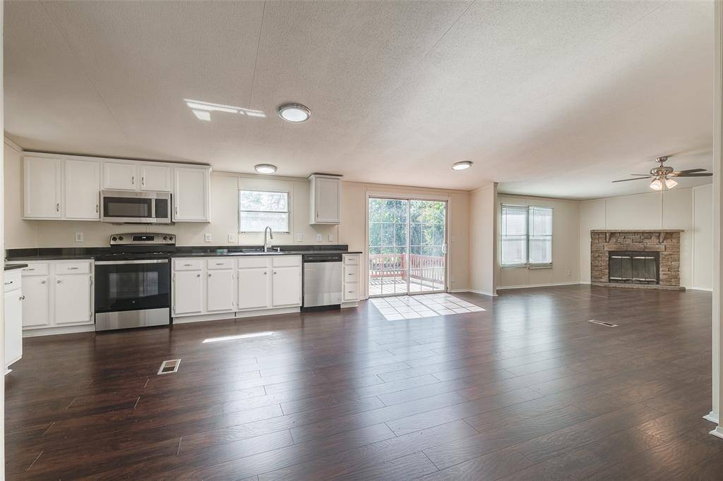 Quinlan, TX 75474,137 Hoot Owl Circle