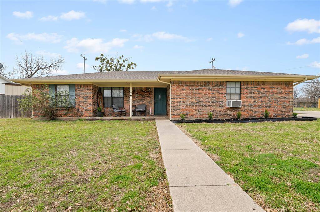 Sanger, TX 76266,201 Colonial Heights