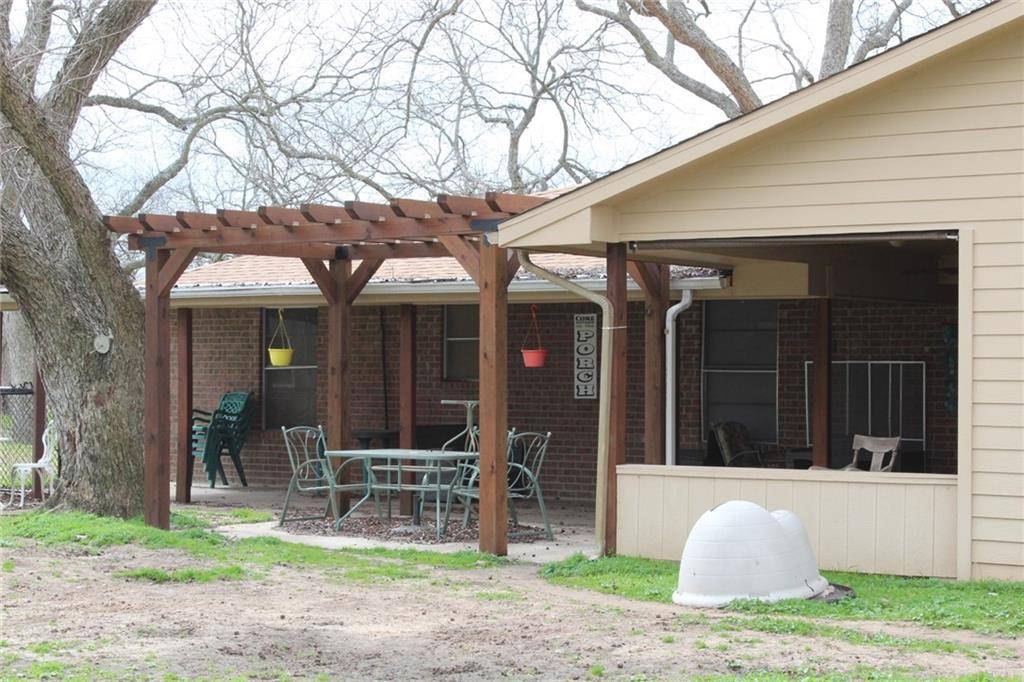 Mexia, TX 76667,174 LCR 472