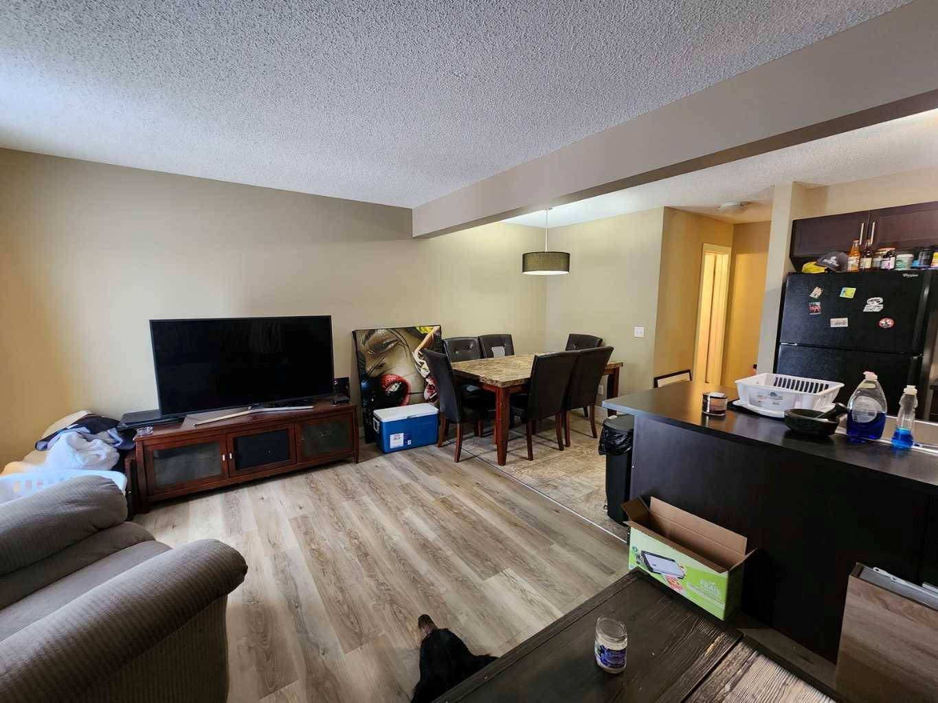 Calgary, AB T3K 0T1,264 Pantego LN NW