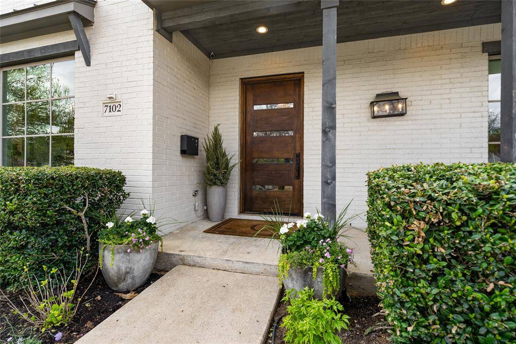 Dallas, TX 75214,7102 Coronado Avenue