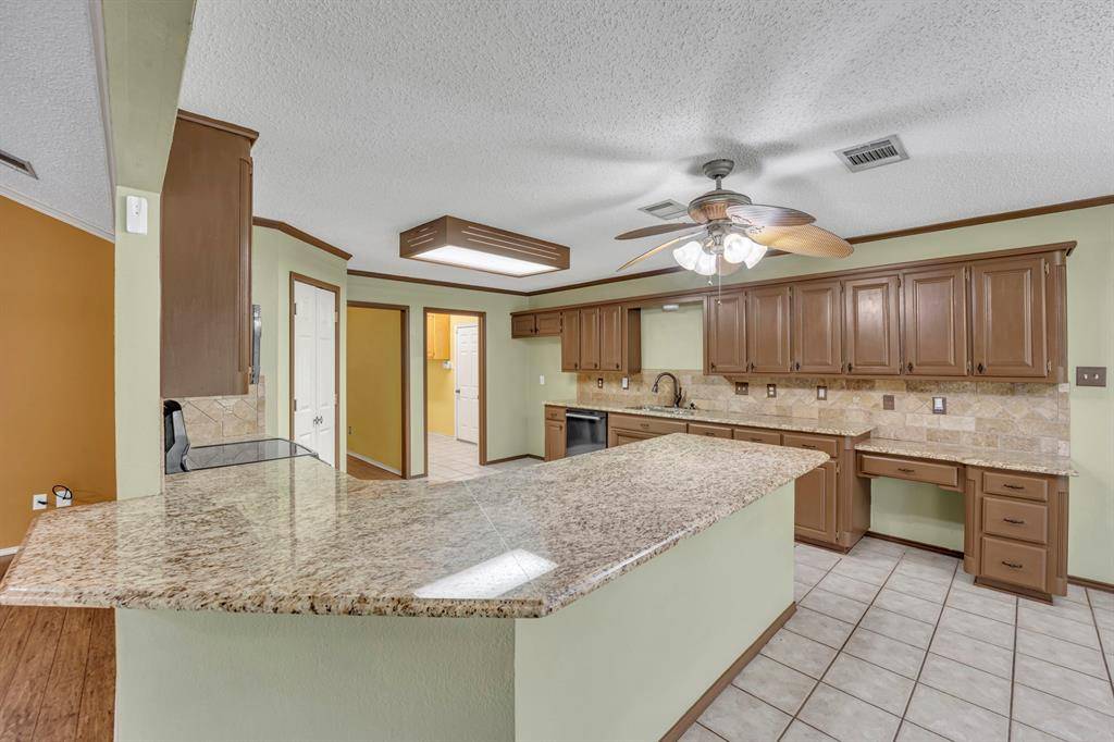 Combine, TX 75159,1090 Oak Hollow Lane