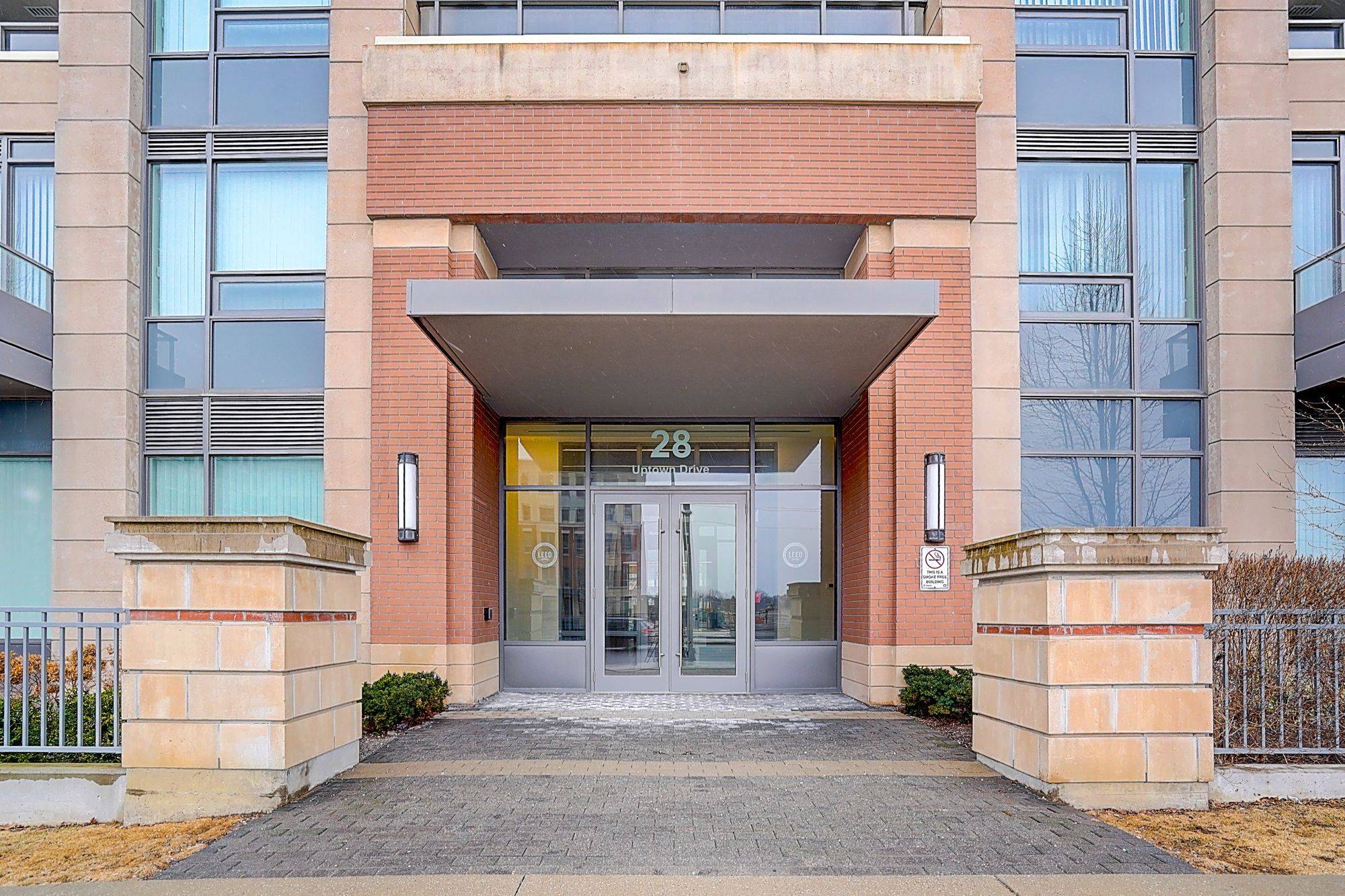 Markham, ON L3R 5M8,28 Uptown DR #Ph18
