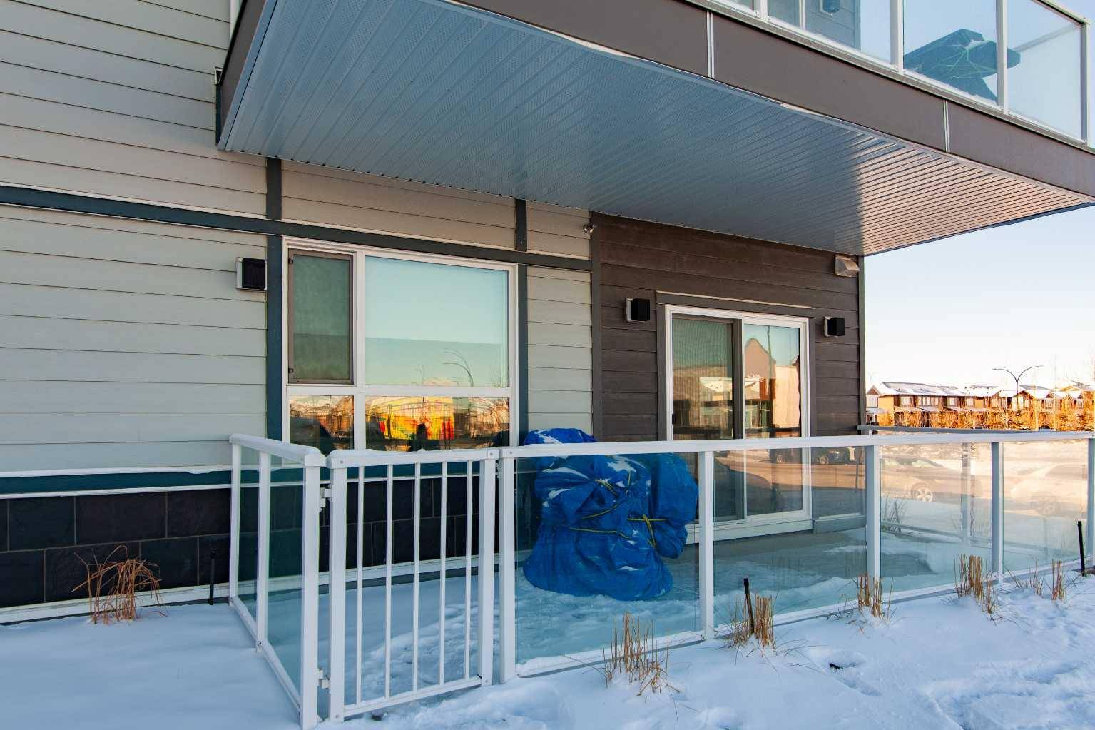 Calgary, AB T3P 1X7,40 Carrington PLZ NW #103