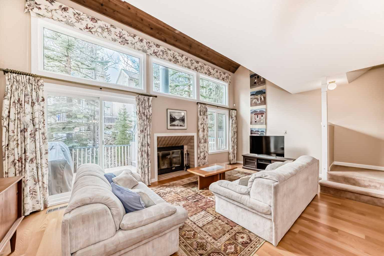 Canmore, AB T1W 2P8,1065 Evergreen CIR #11