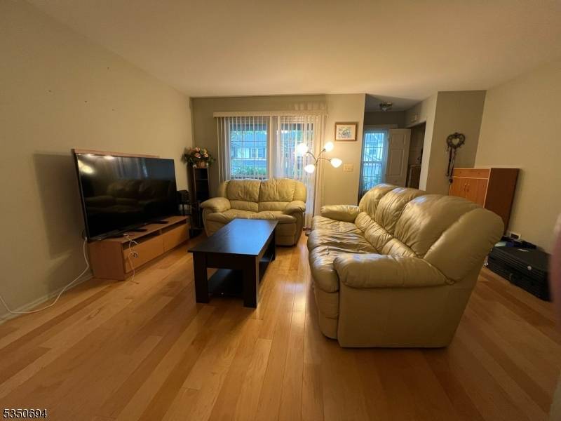 Franklin Twp., NJ 08873,262 Luton Way