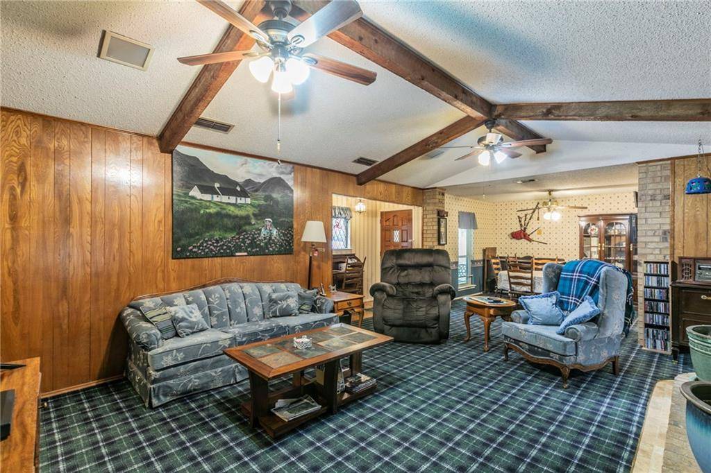 Woodway, TX 76712,8642 Briargrove Drive