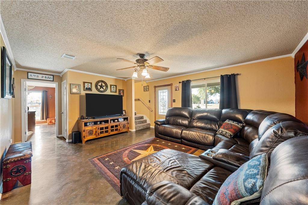Woodway, TX 76712,447 Quail Hollow Lane