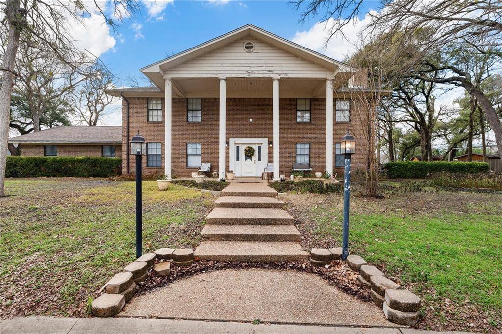 Woodway, TX 76712,1610 Oak Hollow Drive