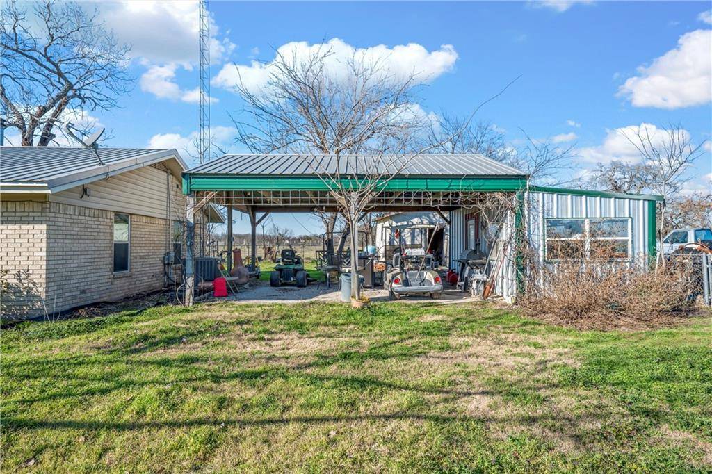 Chilton, TX 76632,599 CR 493