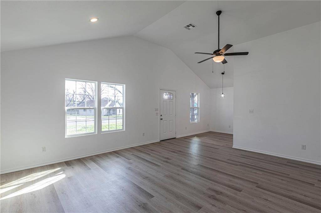 Waco, TX 76707,3125 Bosque Boulevard