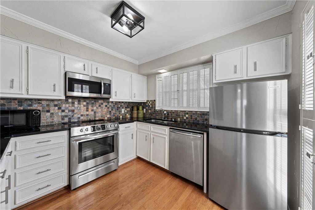 Waco, TX 76708,2905 Lake Shore Drive #206