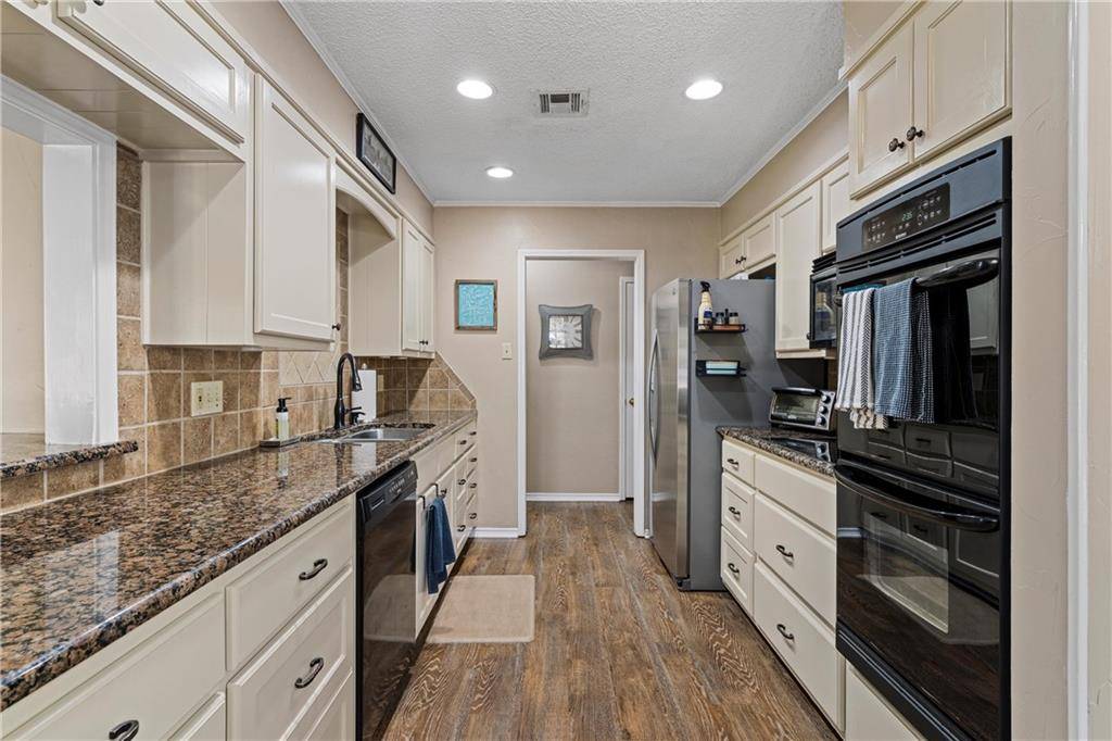 Woodway, TX 76712,603 Willow Creek Drive