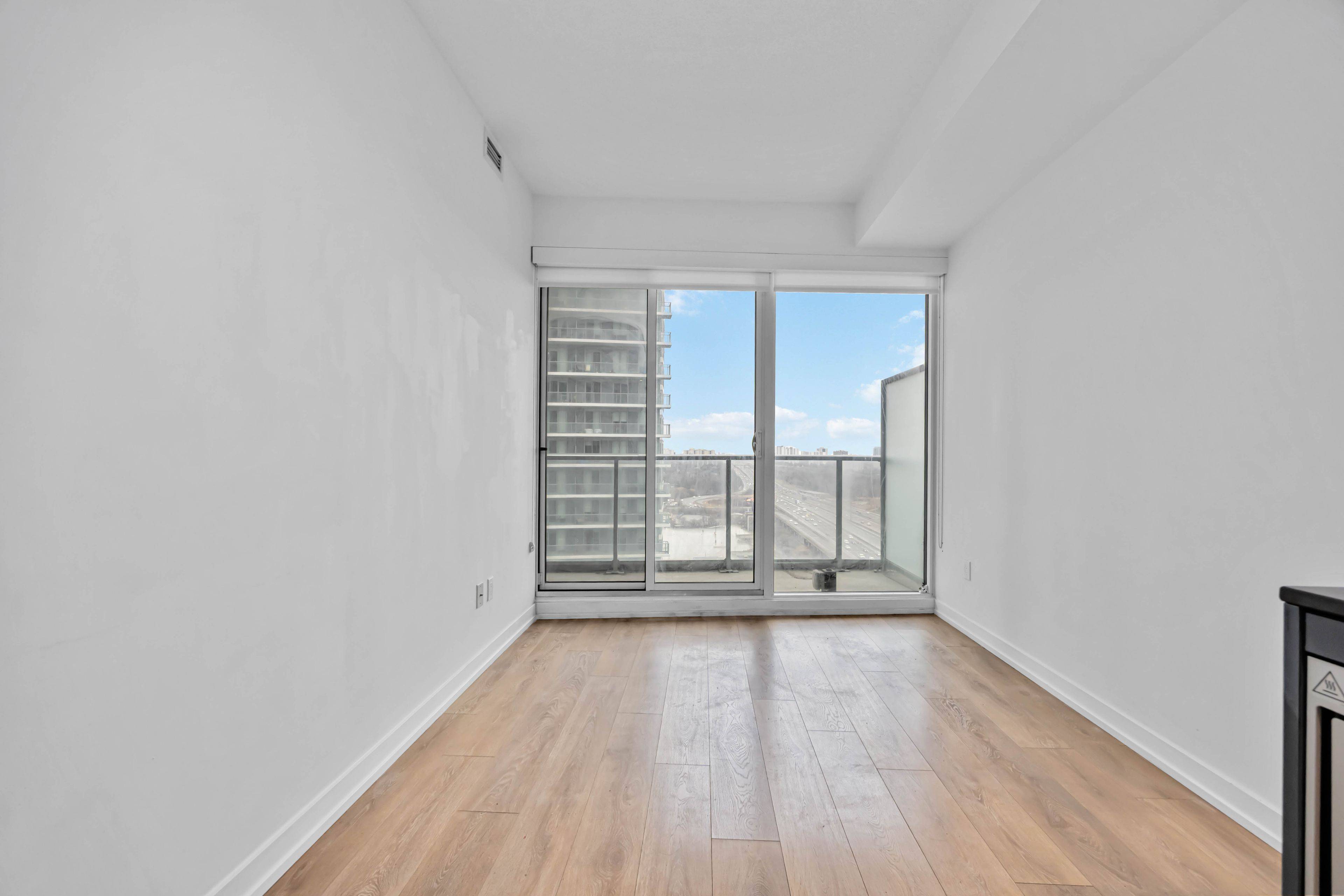 Toronto C15, ON M2K 0E3,115 Mcmahon DR #1808