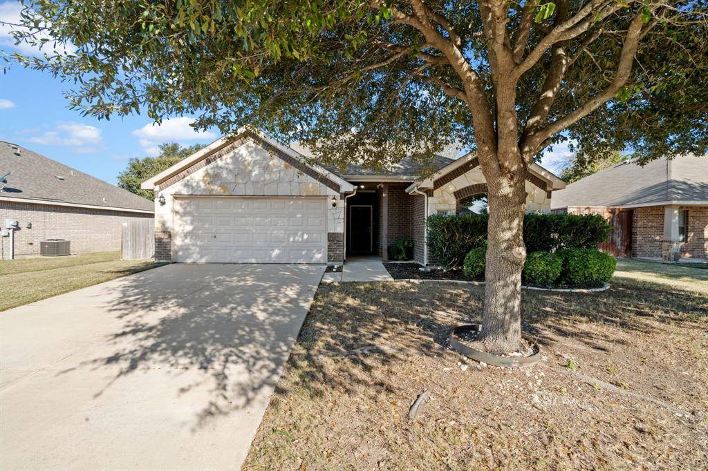 Waxahachie, TX 75165,224 Commonwealth Circle