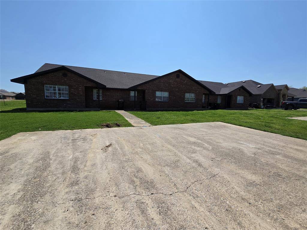 Pilot Point, TX 76258,637-643 Copenhavr Street