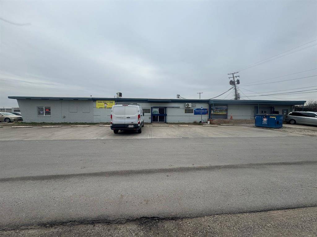Grand Prairie, TX 75051,301 SE 14th Street