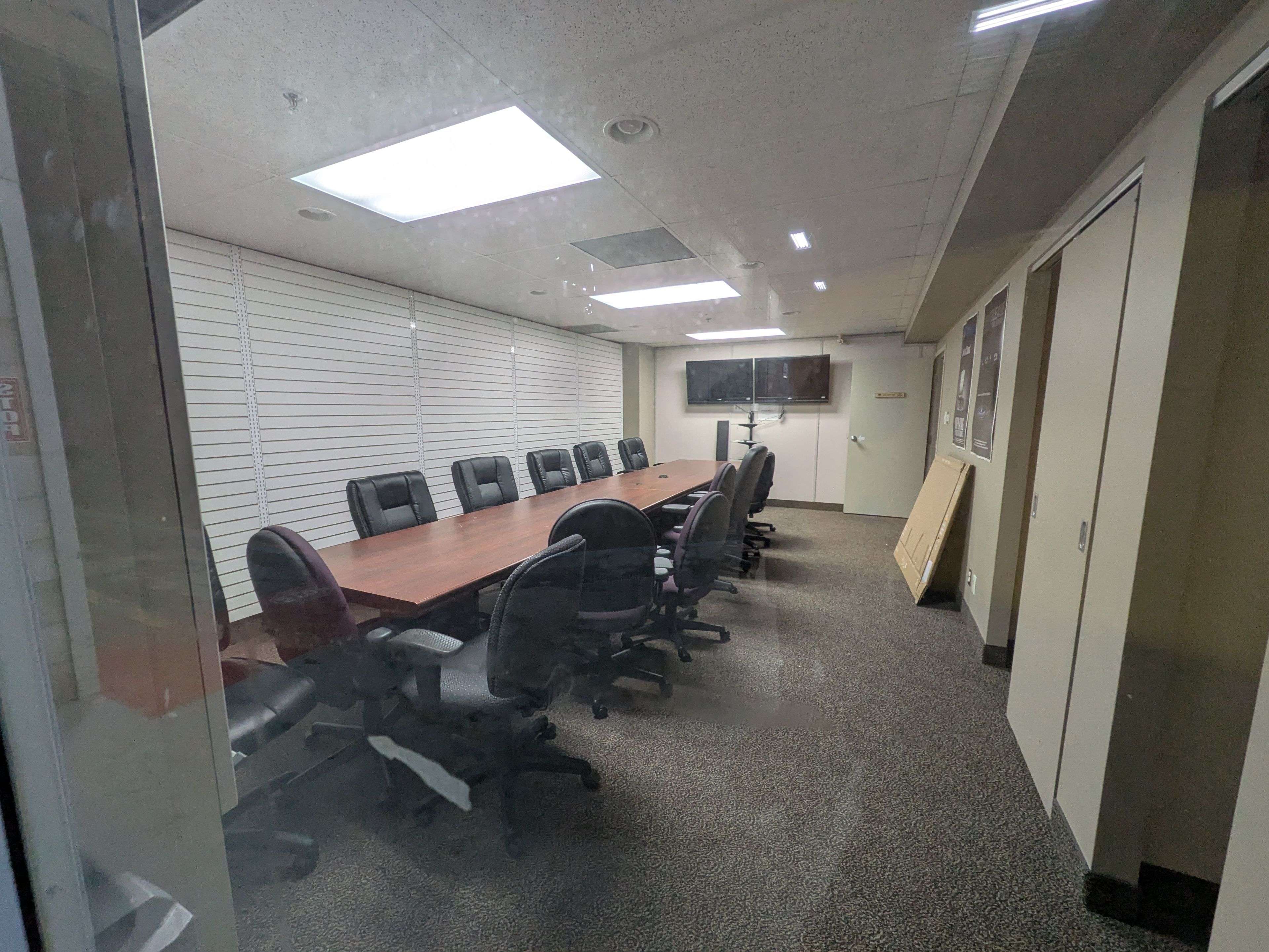 Barrie, ON L4N 8X9,279 Bayview DR #A