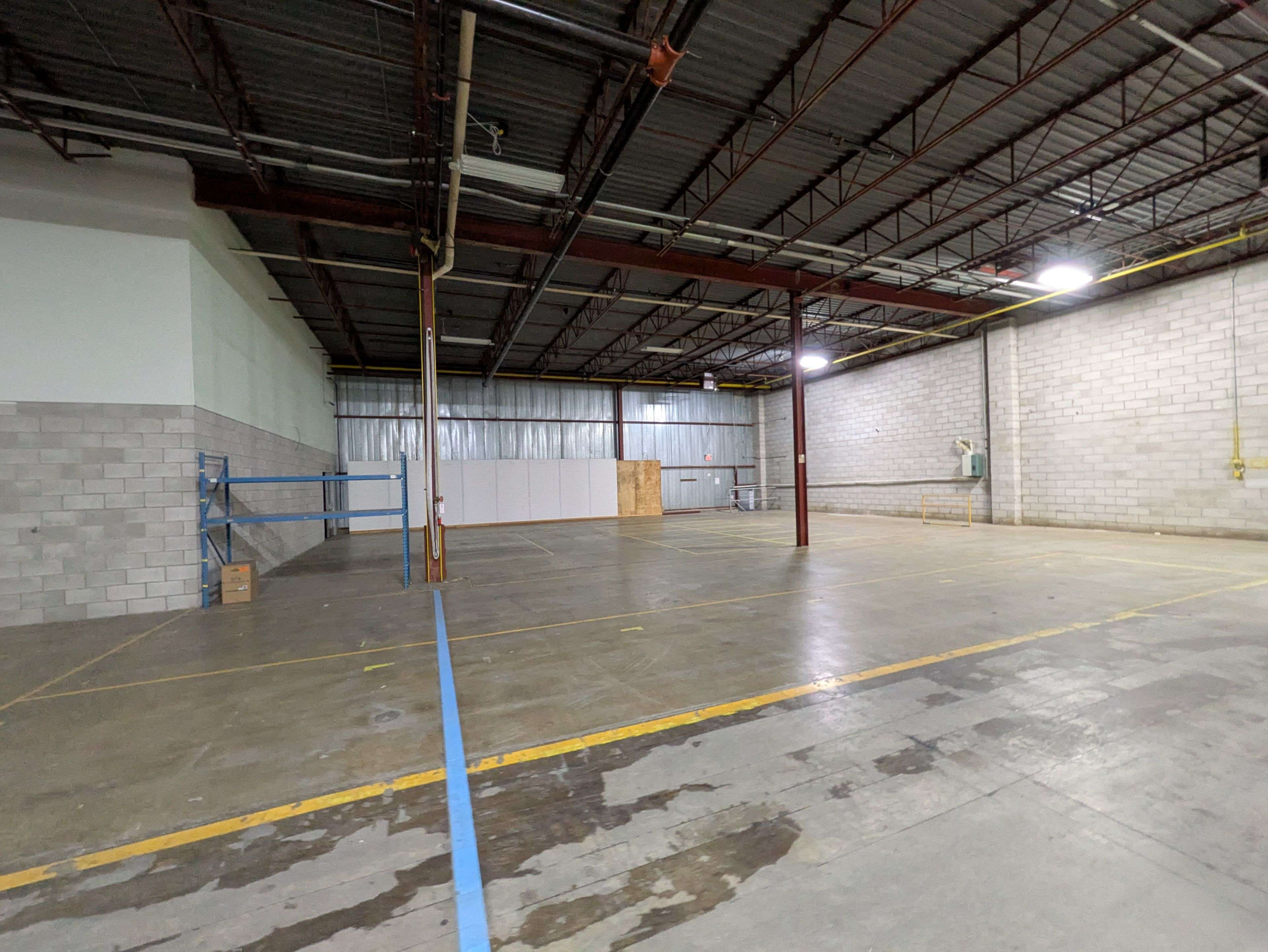 Barrie, ON L4N 8X9,279 Bayview DR #A