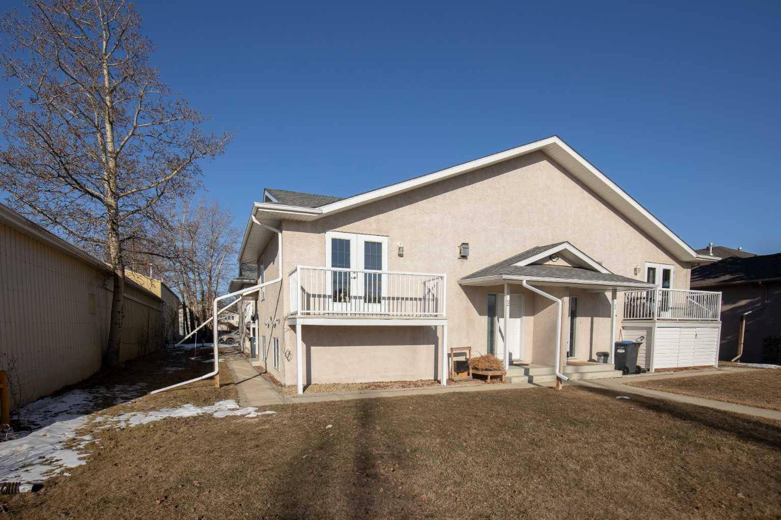 Sylvan Lake, AB T4S 1L1,4622 44 ST #2