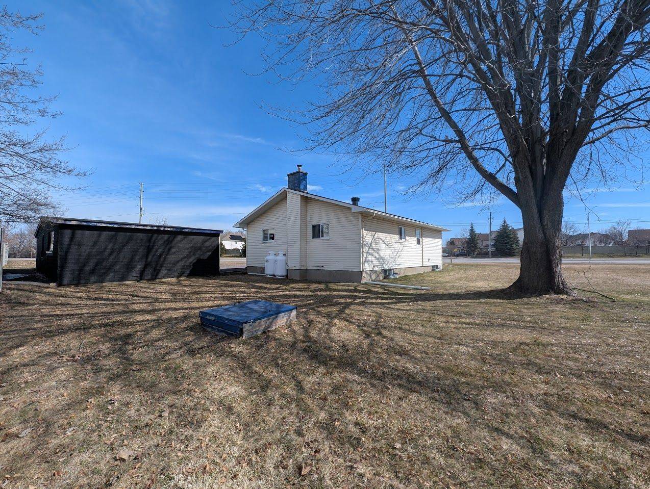 Orleans - Cumberland And Area, ON K4A 3P8,1632 Trim RD