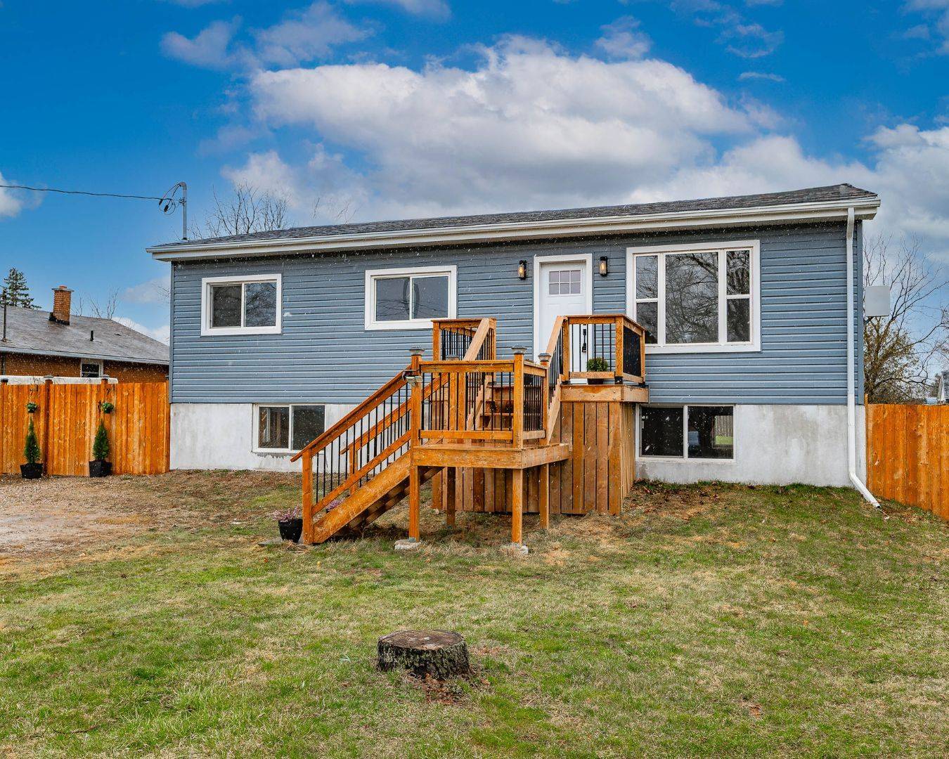 Norwich, ON N4S 7V9,734983 East ST