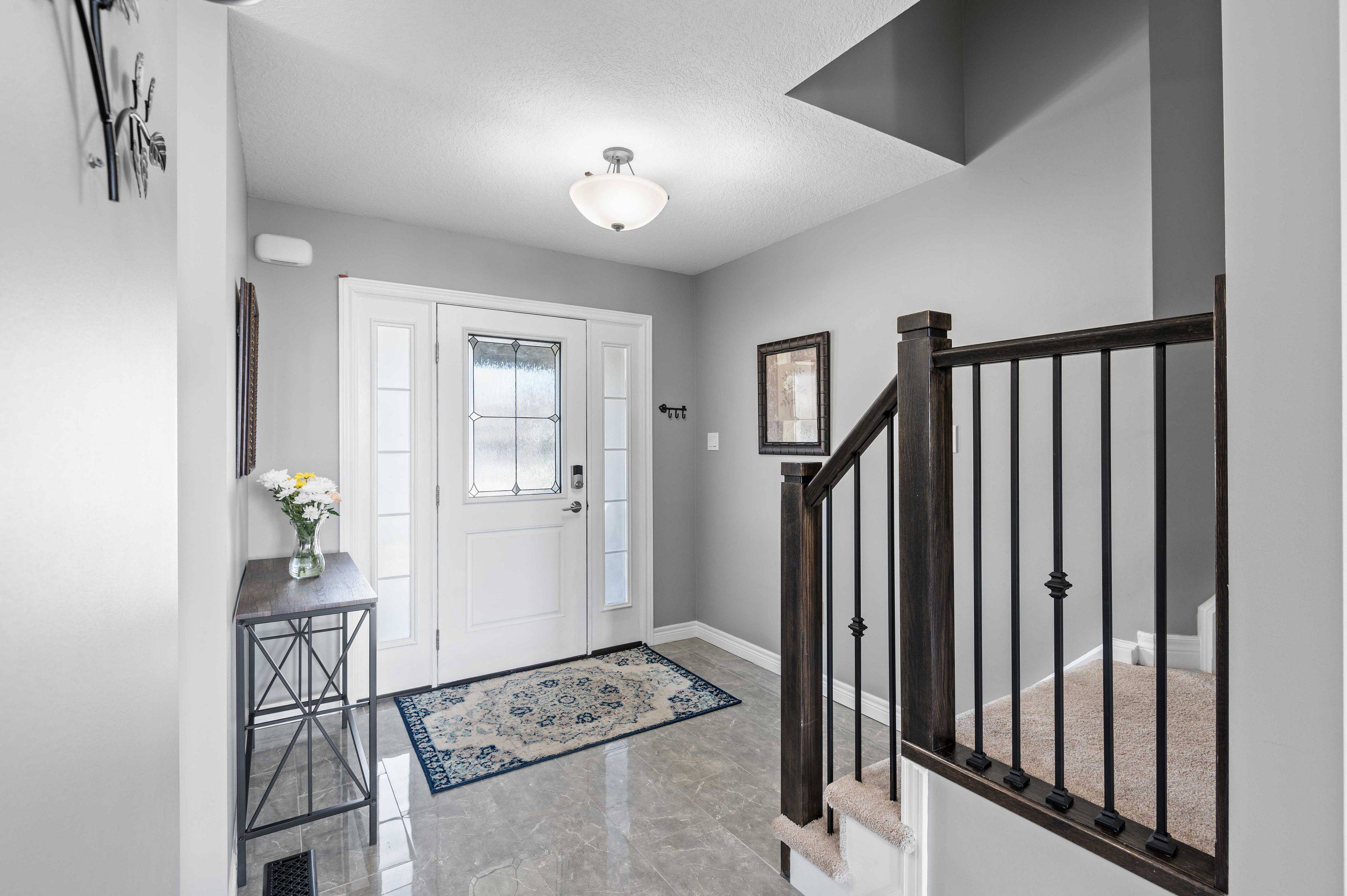 East Luther Grand Valley, ON L9W 6W4,7 Stuckey LN