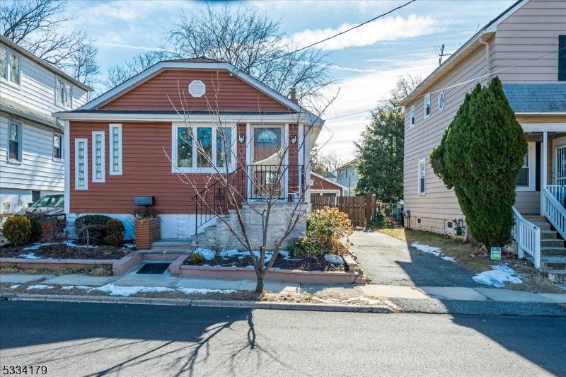 Hillside Twp., NJ 07205,1507 Hiawatha Ave