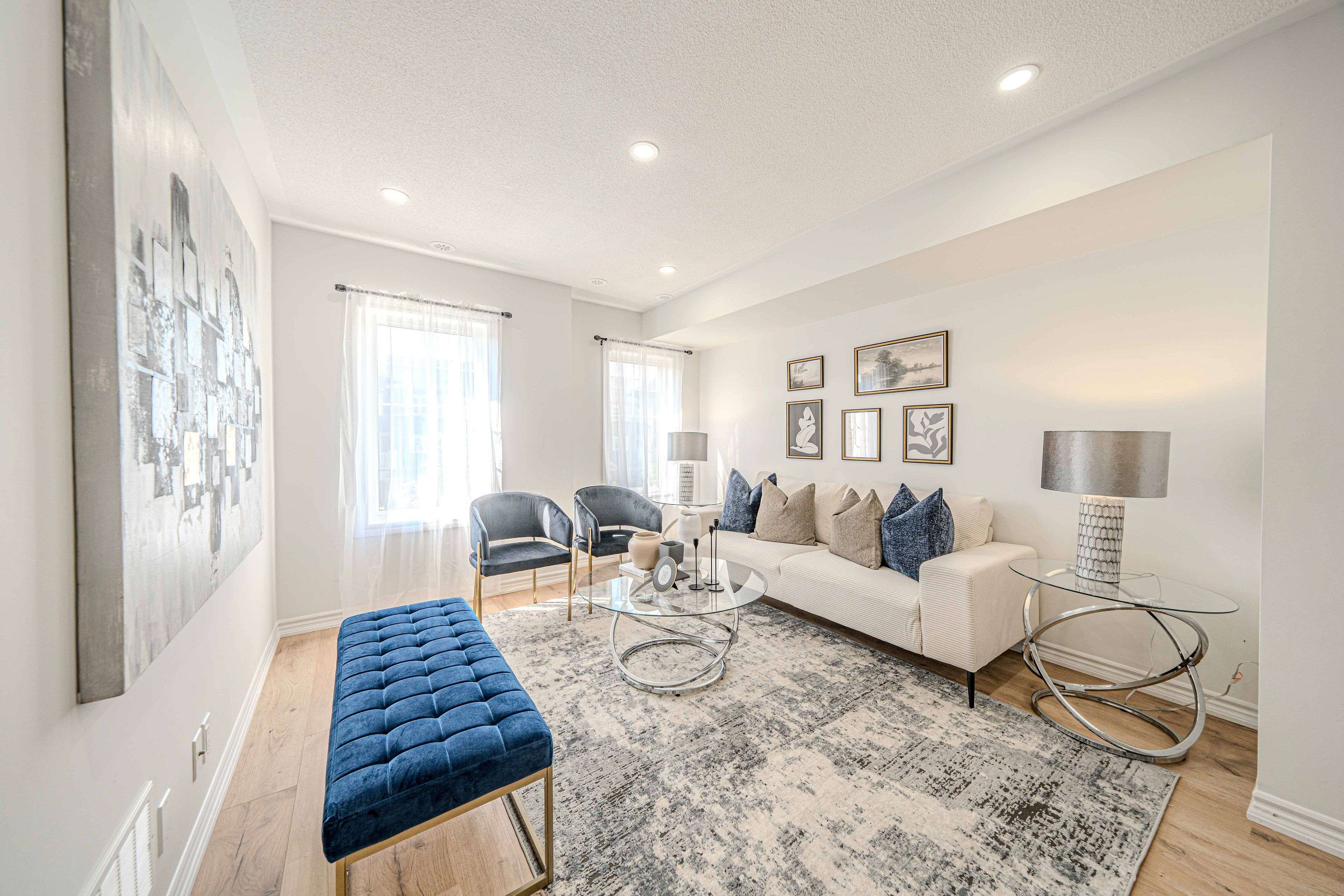 Oshawa, ON L1L 0M6,2500 Hill Rise CT #10