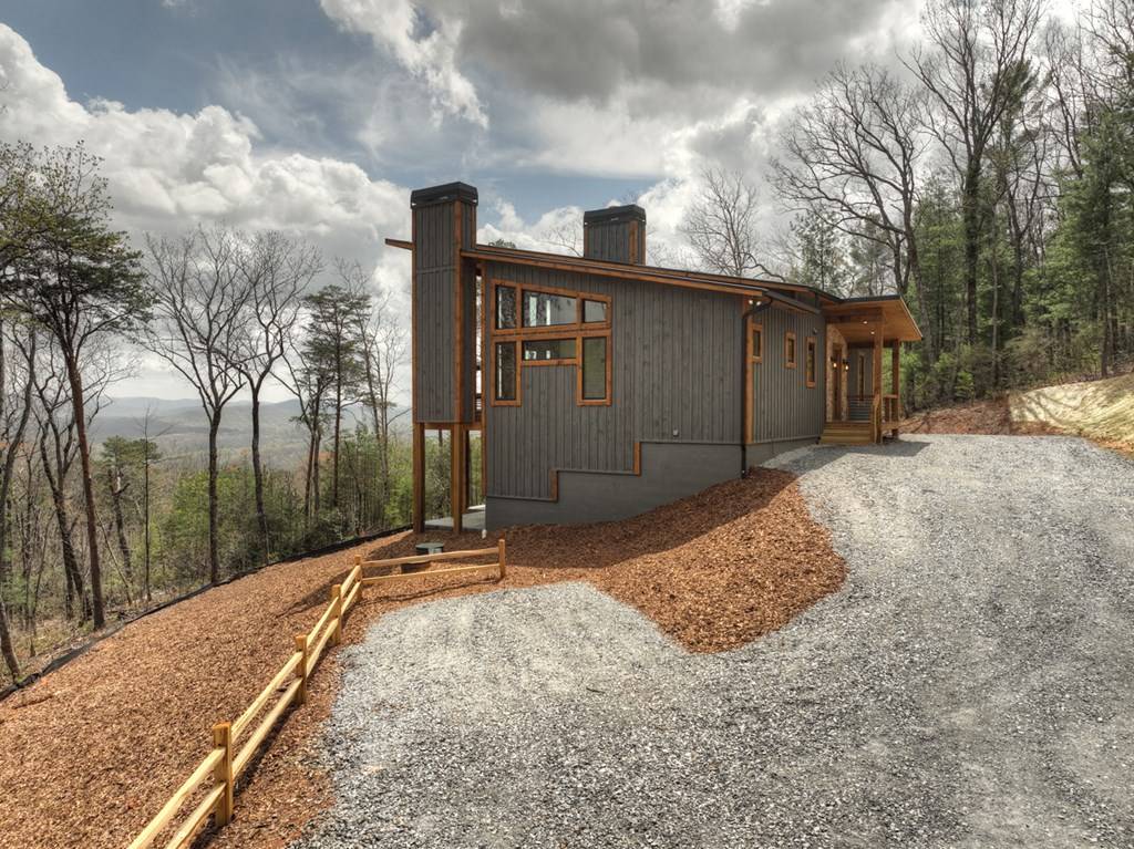 Ellijay, GA 30540,768 Cherokee Circle