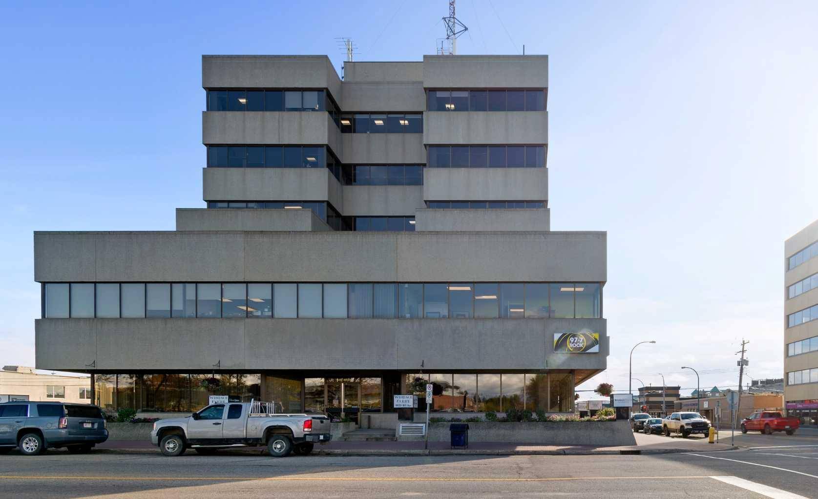 Grande Prairie, AB T8V 5V5,9835 101 AVE #301