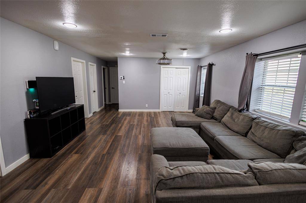 Fort Worth, TX 76116,8820 Guadalupe Road