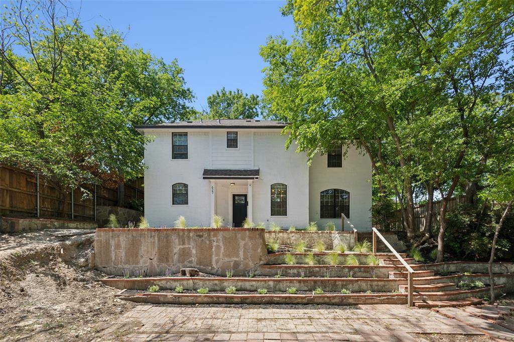 Dallas, TX 75208,627 N Hampton Road