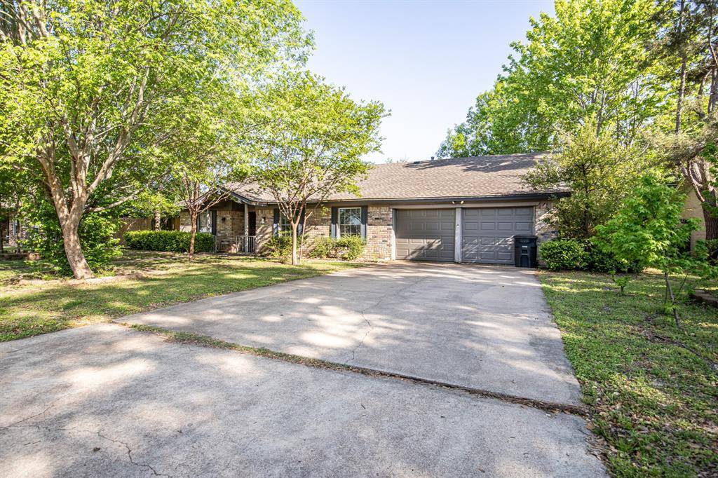 Cleburne, TX 76033,1225 Crestwood Drive