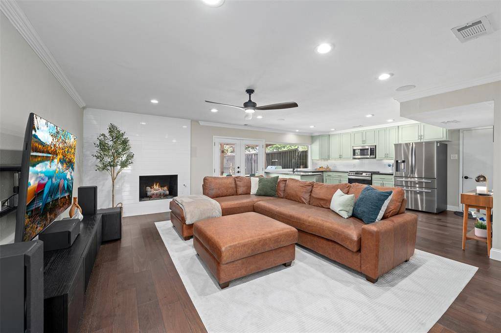 Dallas, TX 75248,6655 Town Bluff Drive