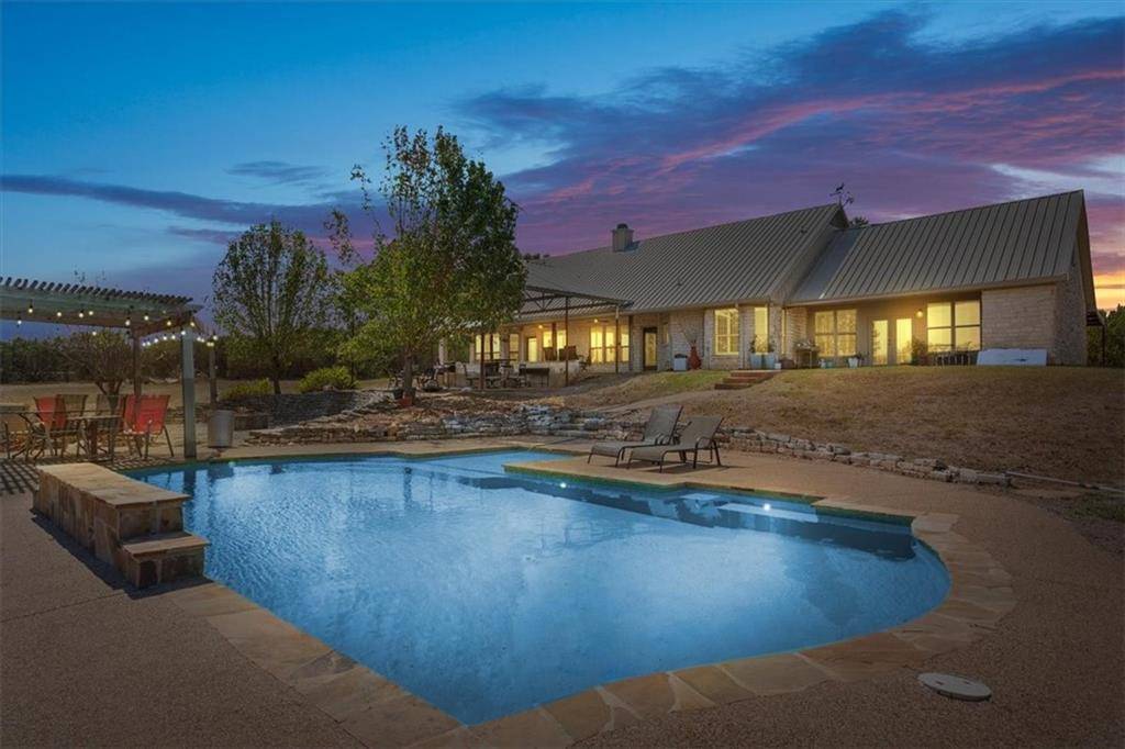 Mcgregor, TX 76657,564 Sam Bass Road