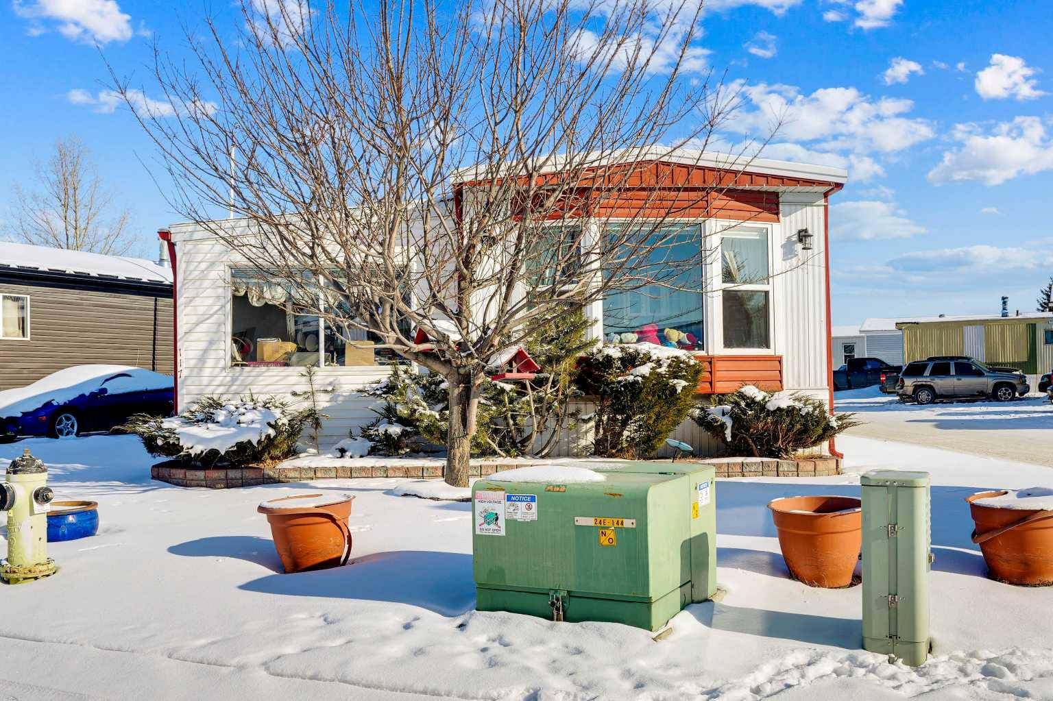 Calgary, AB T2A 7X2,1101 84 ST NE #117