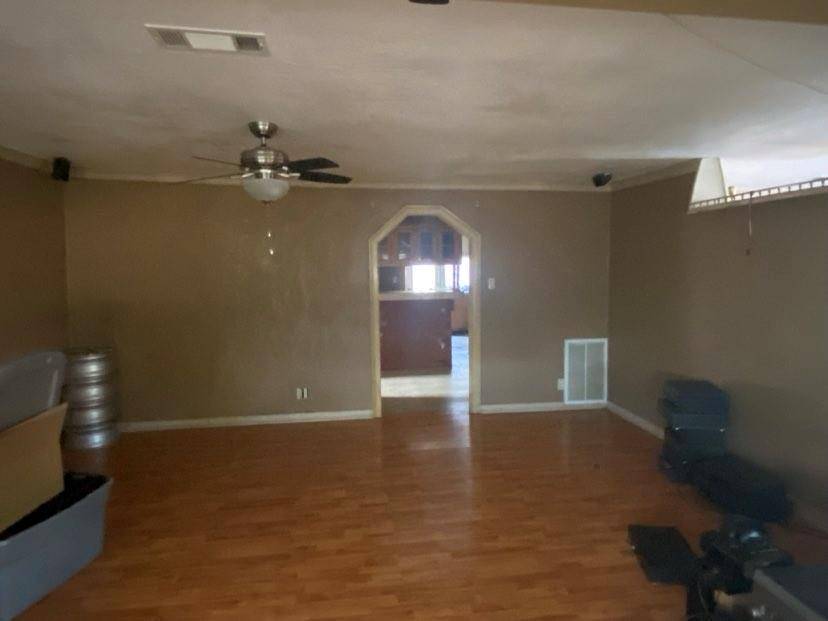 Mcgregor, TX 76657,731 W 3rd Street