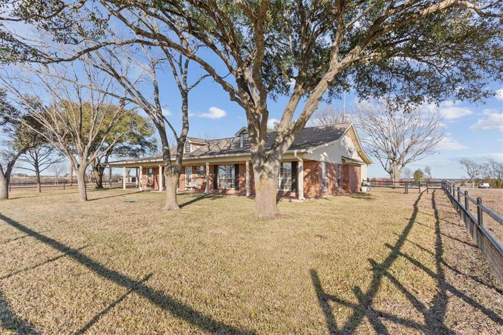 Robinson, TX 76706,347 Howe Hill Road