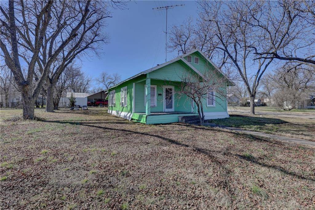 Clifton, TX 76634,703 S Avenue G