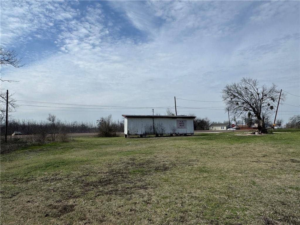 Lott, TX 76656,Unk E Oleander Street