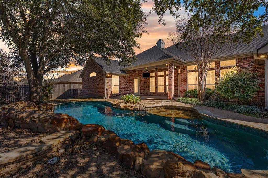 Woodway, TX 76712,605 Hunters Run