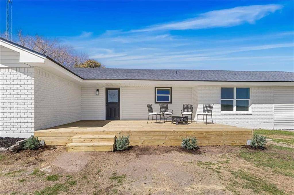 Gatesville, TX 76528,451 Burt Lane