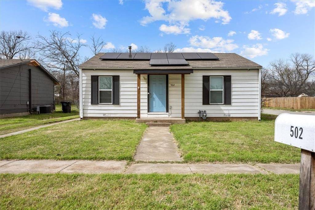 Cleburne, TX 76033,502 Bales Street