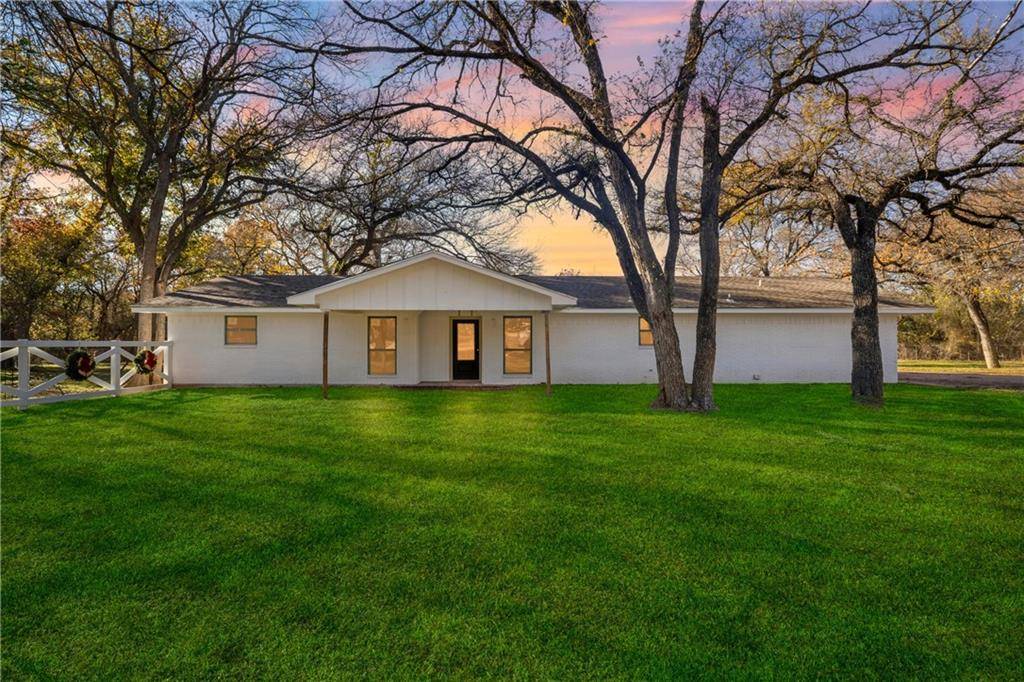 China Spring, TX 76633,215 Curry Lane