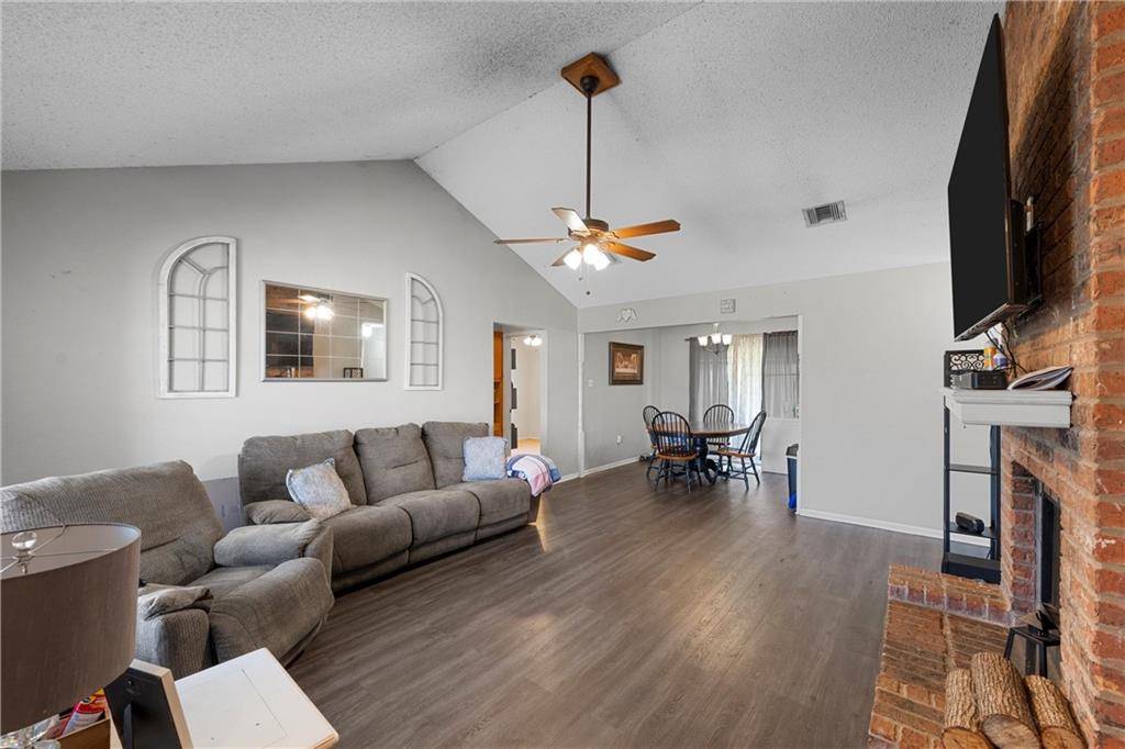 Waco, TX 76705,4009 Paradise Island Road
