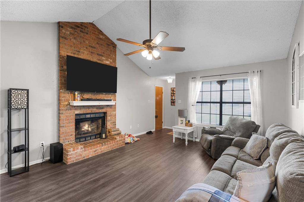 Waco, TX 76705,4009 Paradise Island Road