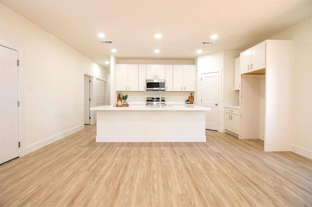 Grand Saline, TX 75140,525 N WASHINGTON Street